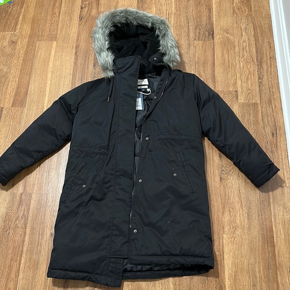 Universal Thread Black Puffer Coat With Fur Hood - Picture 1 of 2